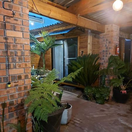 Villa Mariss Guesthouse Kraaifontein Kültér fotó