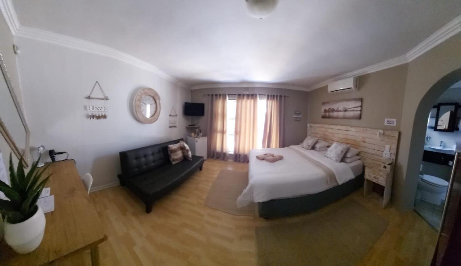 Villa Mariss Guesthouse Kraaifontein Kültér fotó